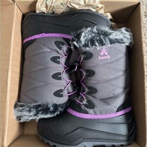 Kamik Black and Gray Youth size 4 Winter Boots